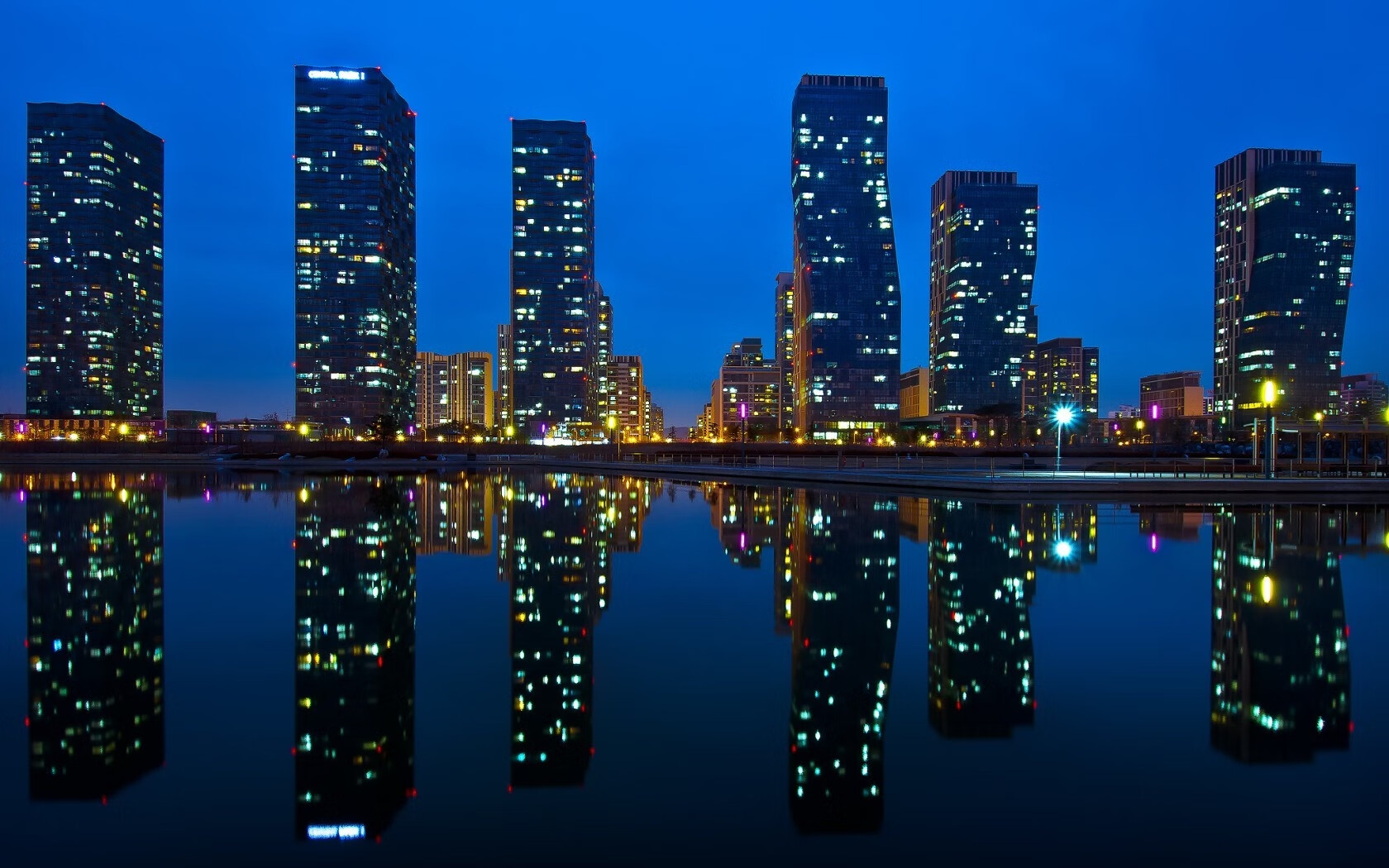 九游jiuyou-英超冲刺季：悬念逐渐升华，精彩不断！，英超争4